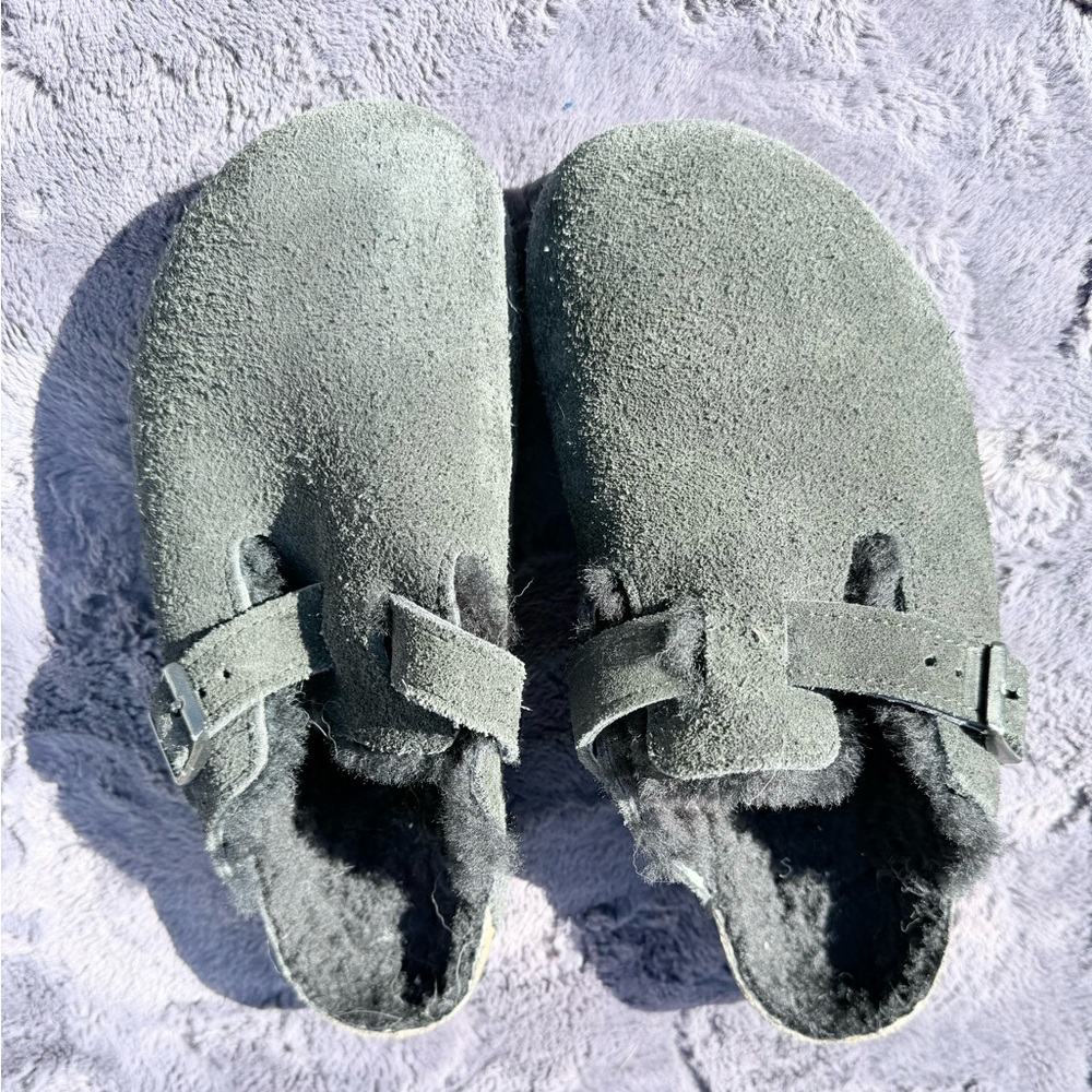 Black Fur Birkenstock Boston